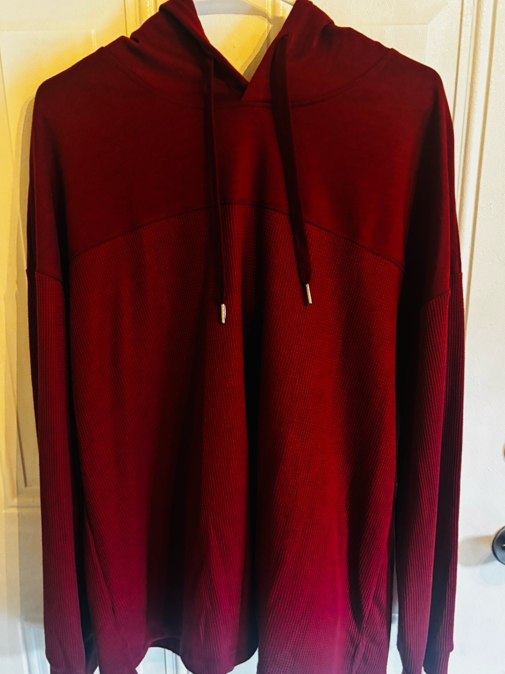 Women’s Burgundy Hooded Long-Sleeve sweatshirt